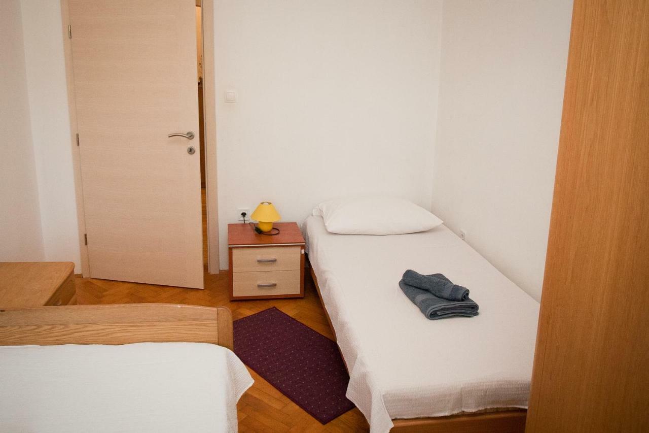 Apartman Ana Radovin Eksteriør bilde